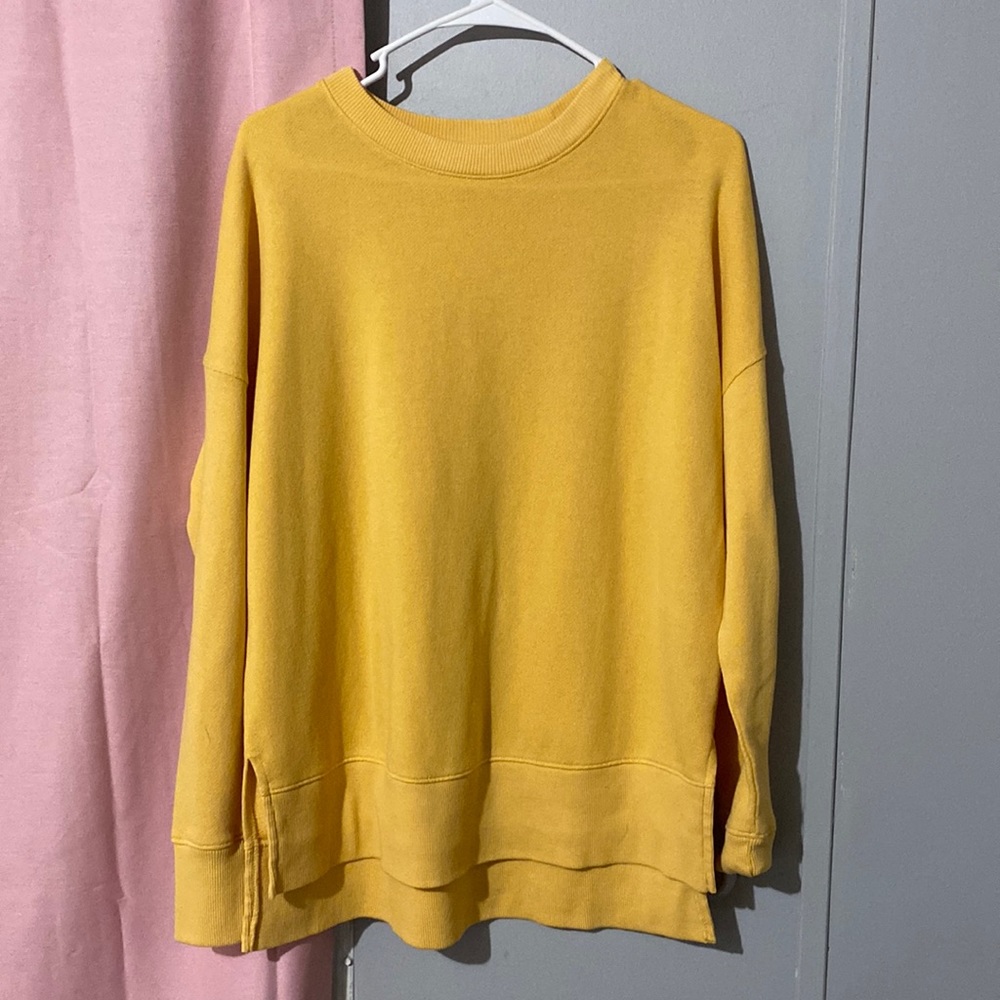 Women’s Time and Tru Long Sleeve Sweatshirt